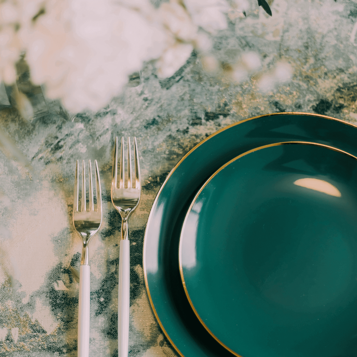 10" Classic Green Design Plates (10)