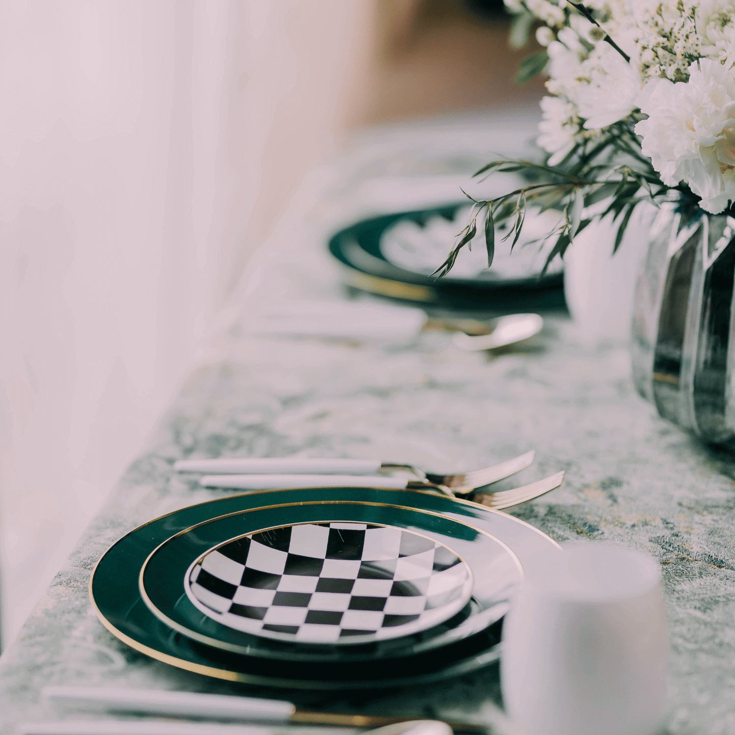 10" Classic Green Design Plates (10)