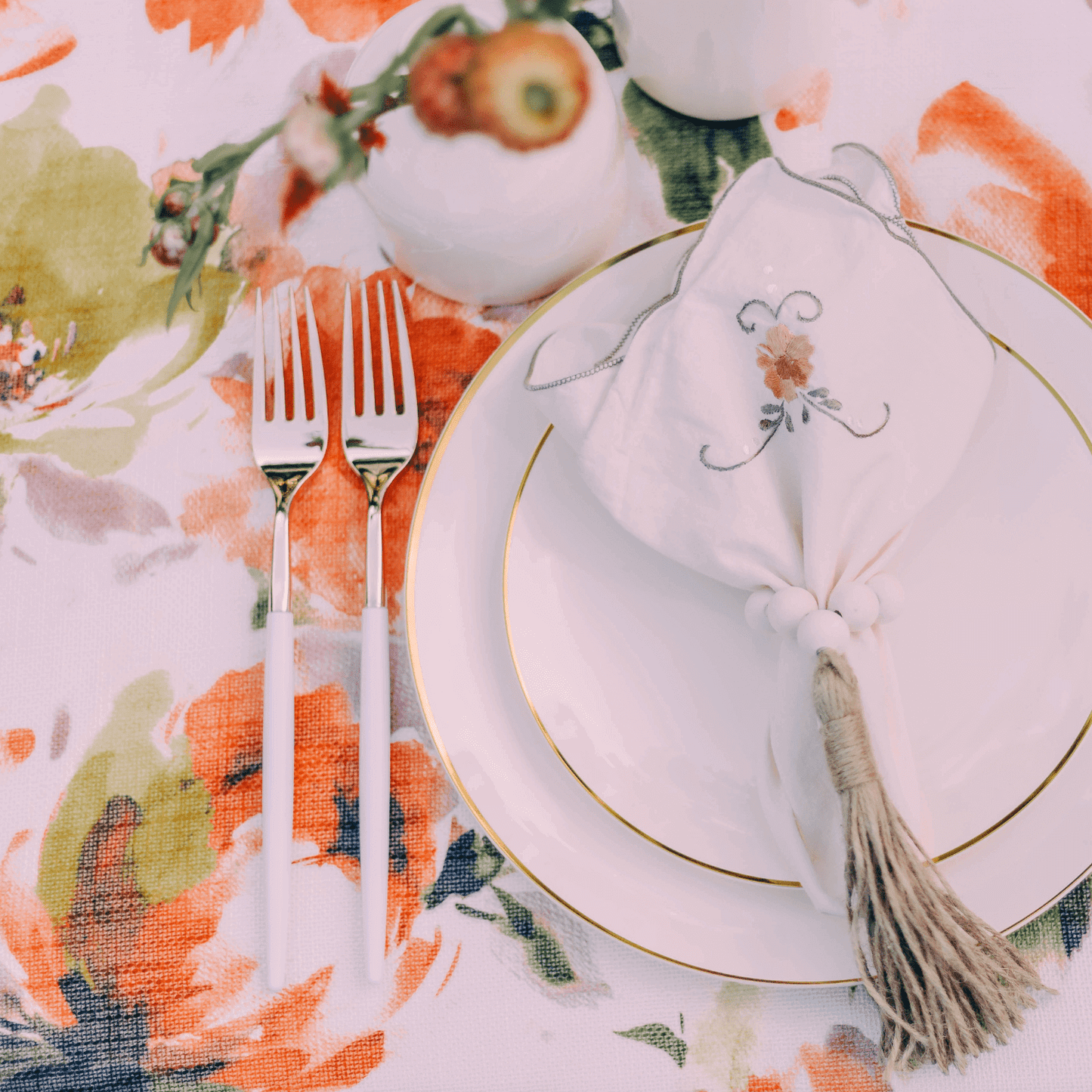 8" Classic Ivory Design Plates (10)