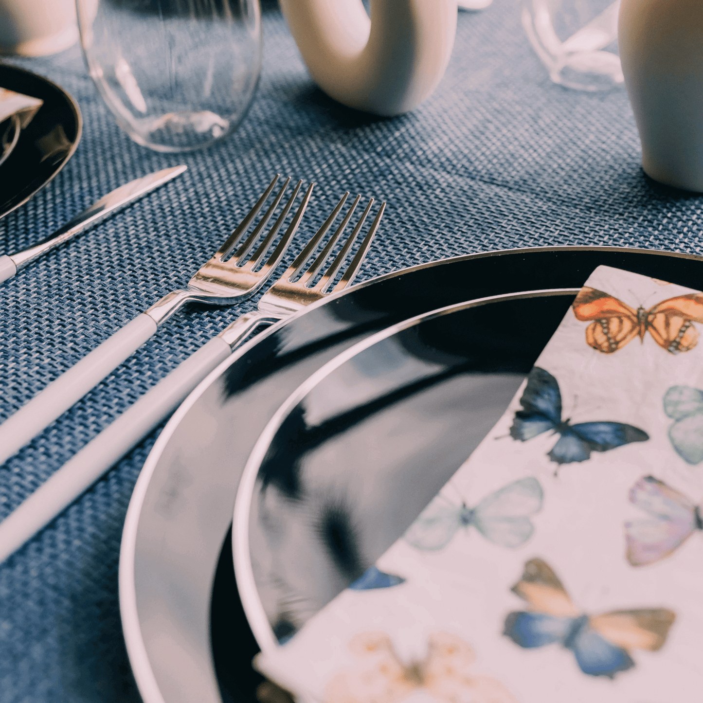 8" Classic Navy Design Plates (10)