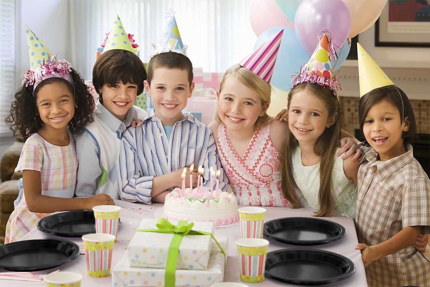7 In. Black Plastic Plates - 50 Ct.