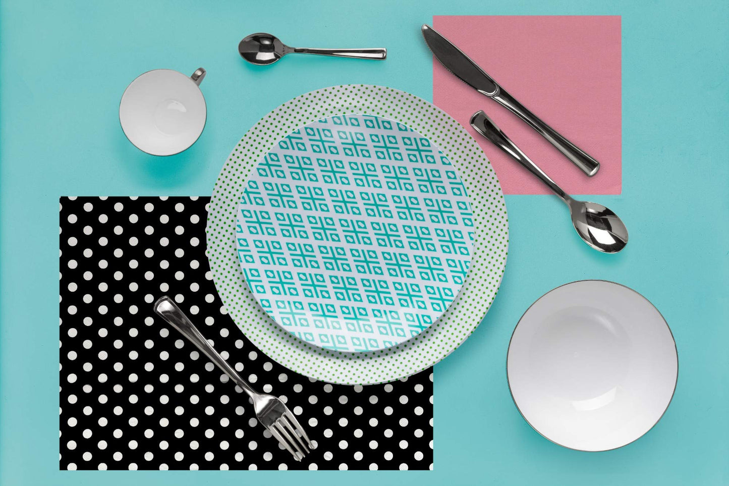 8 In. Aztec Design Plastic Plates - 10 Ct.