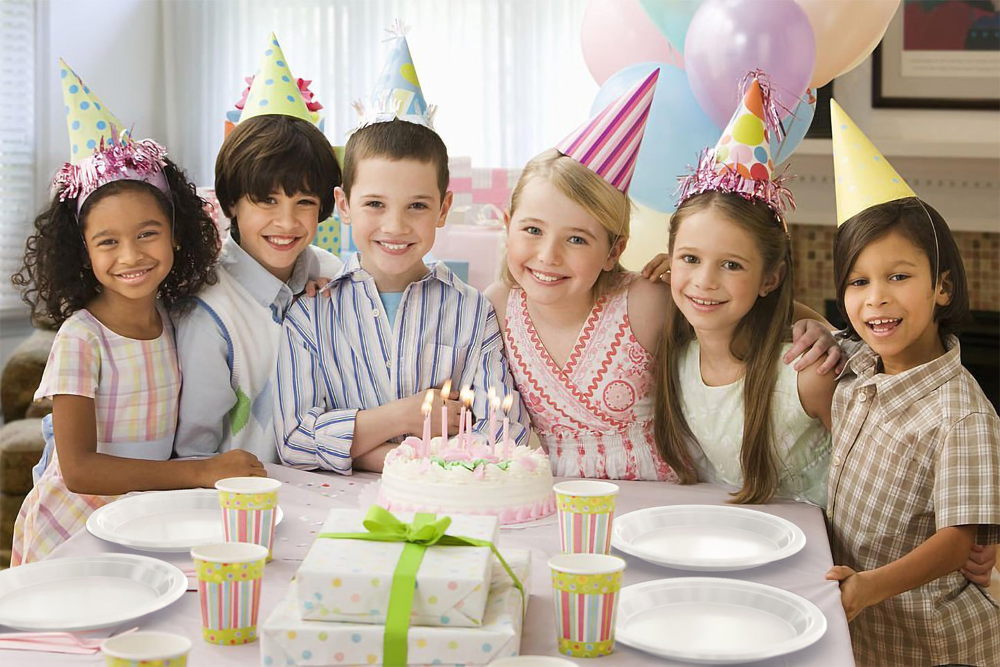 9 In. White Plastic Plates - 50 Ct.