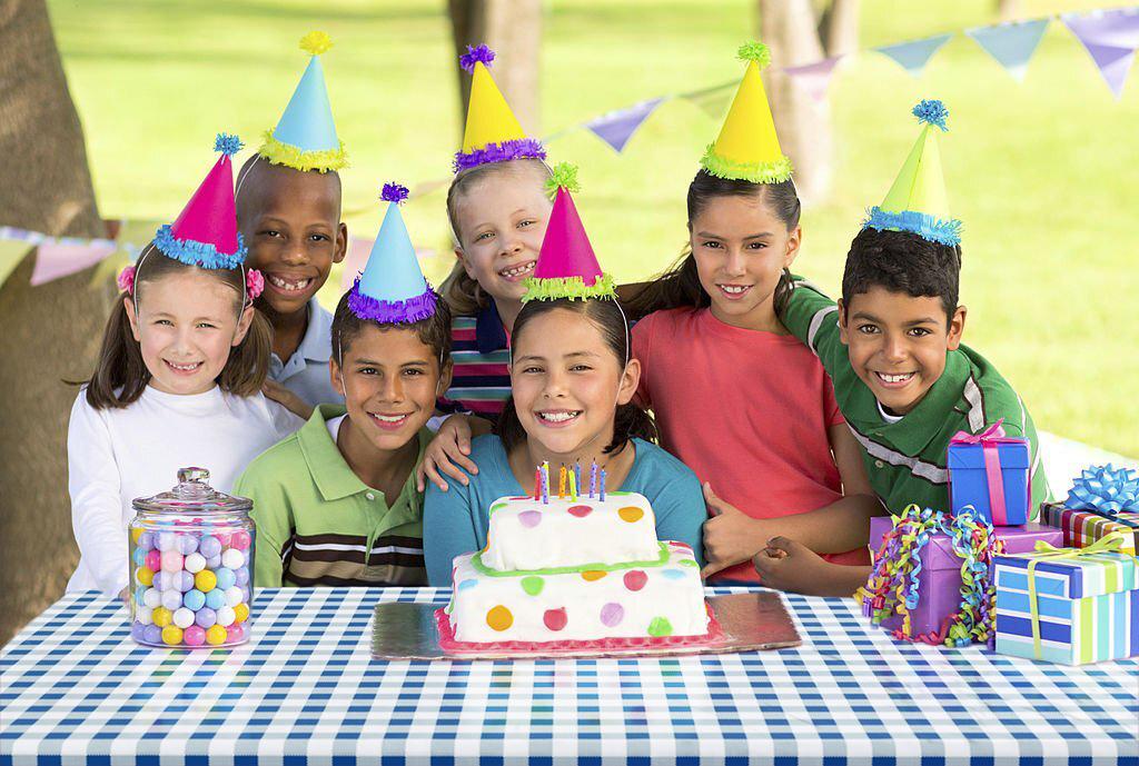 54 In. X 300 Ft. Select A Size Table Cover | Blue Gingham