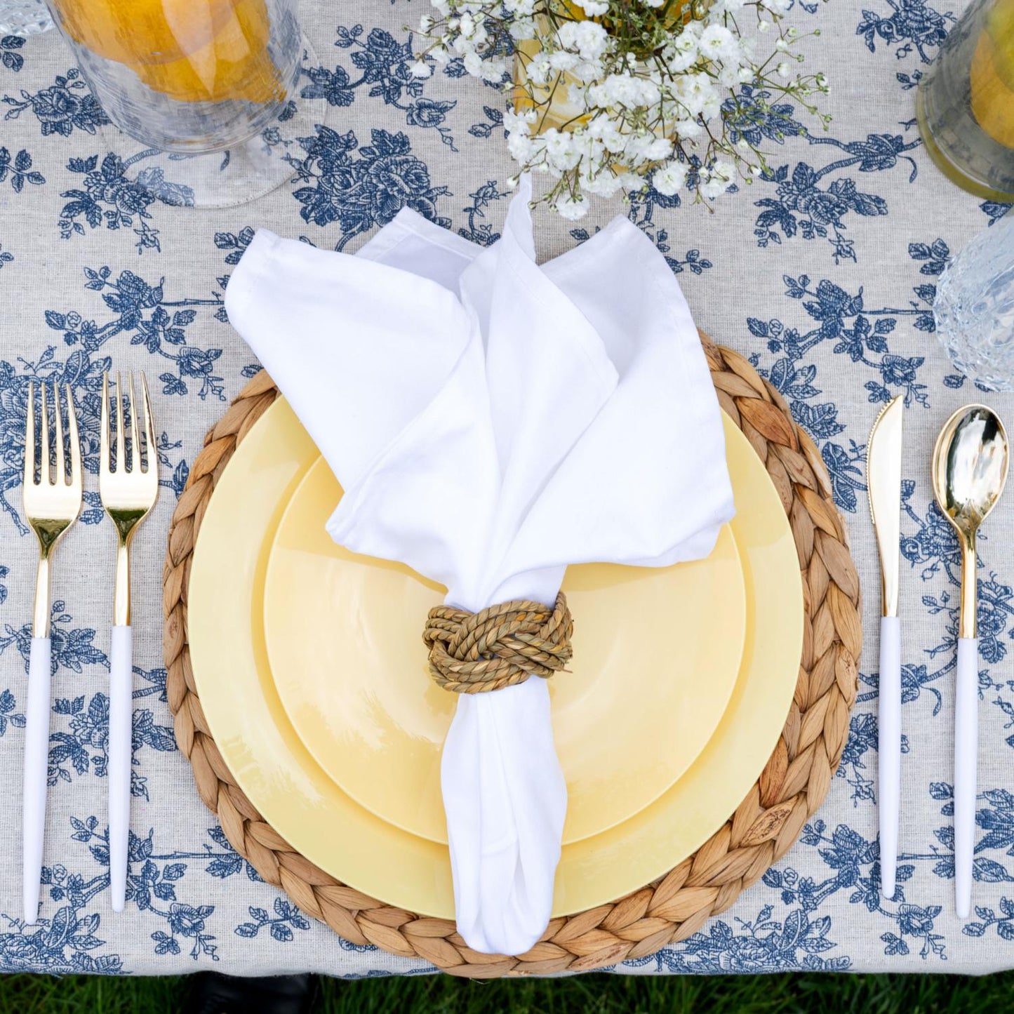 8" Popcorn Design Plates 10 Ct.