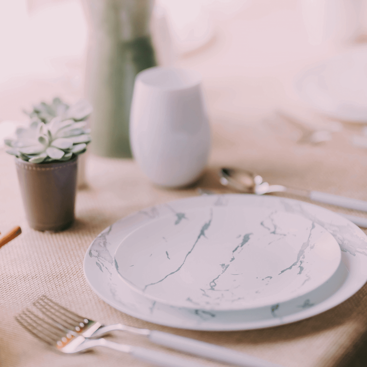 10" Stone Design Plastic Plates (10)