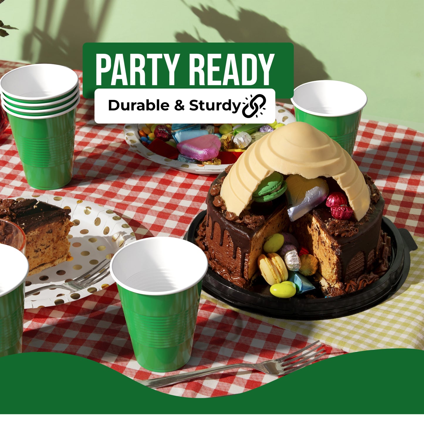 18 Oz. Emerald Green Plastic Cups - 50 Ct.