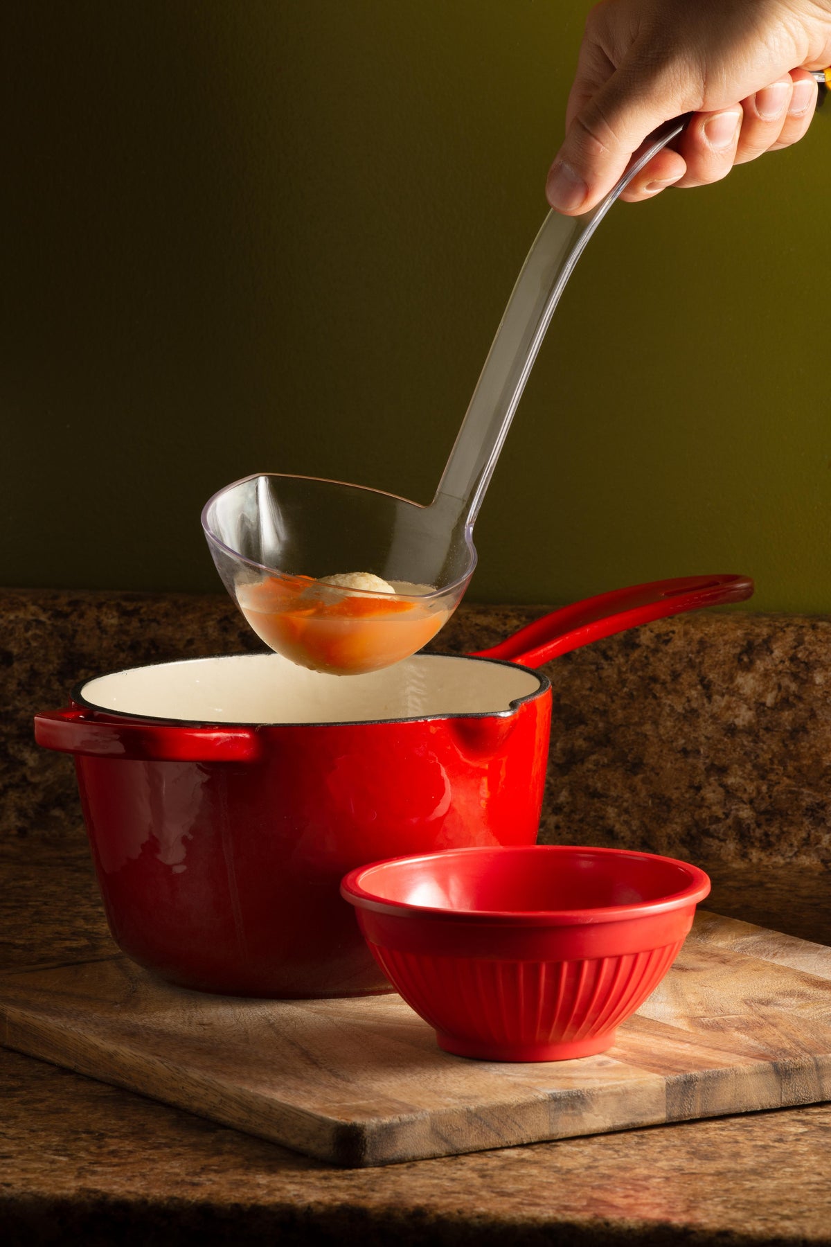Ladle Display 5 Oz. Clear Plastic Ladle – Crown Display